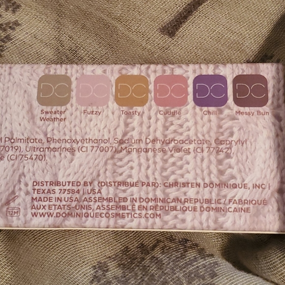 Makeup - Picture 2 of 5